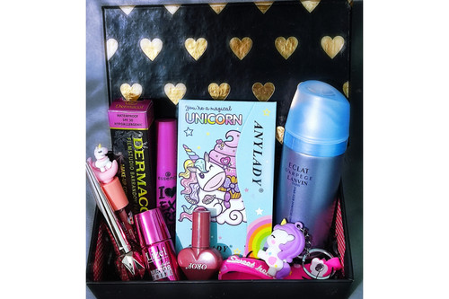 قیمت خرید کادوی دخترانه