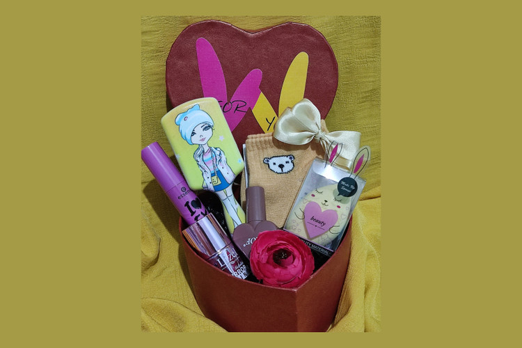 قیمت باکس هدیه تولد دخترانه