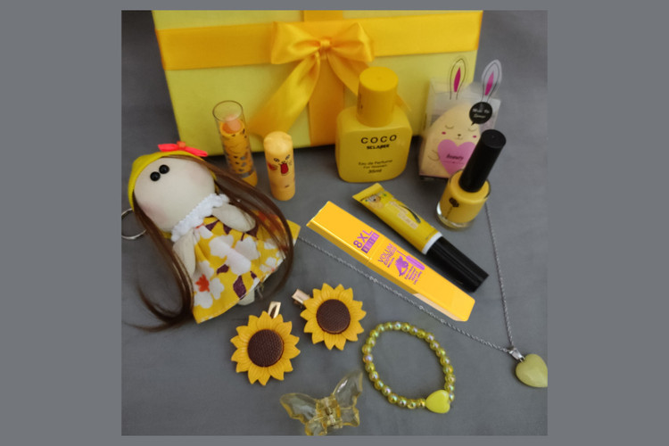 پک تولد دخترانه زرد