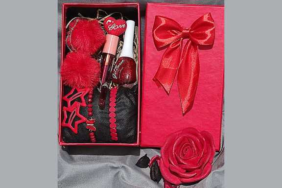هدیه تولد دخترانه شب یلدا