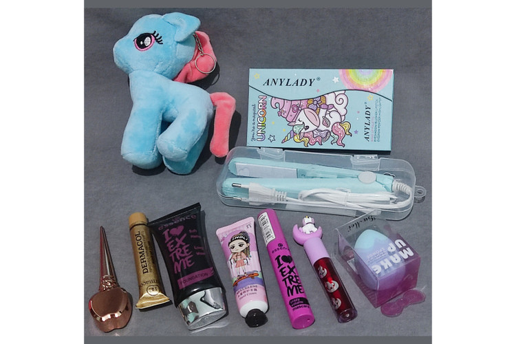 خرید آنلاین کادو تولد لوازم آرایشی