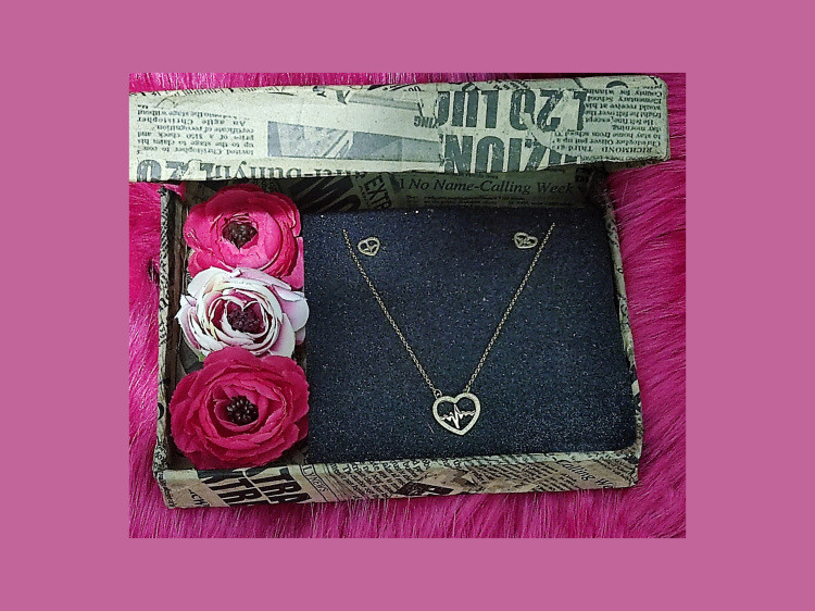 کادو روز زن شب یلدا