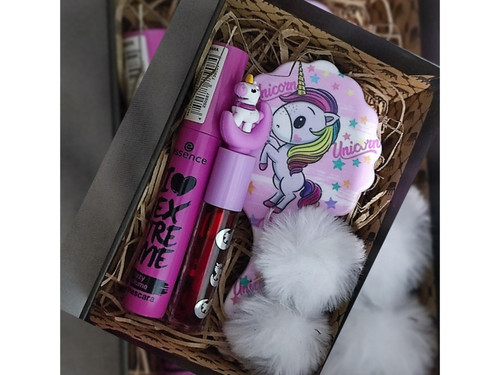 پک کادویی آرایشی