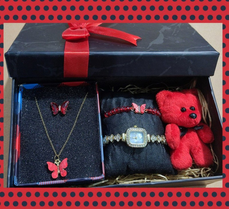 پک کادوی ولنتاین دخترانه