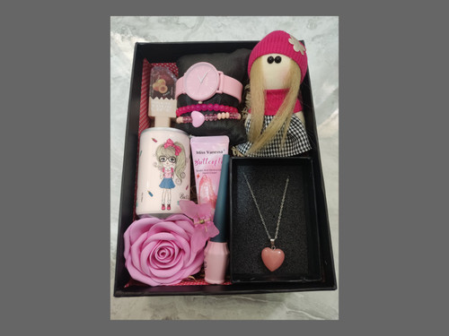 خرید آنلاین کادو روز دختر